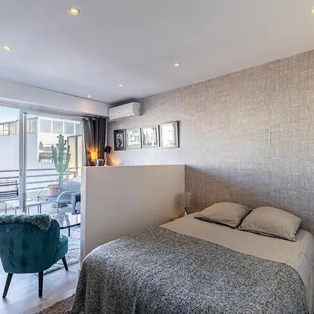Magnificent With Terrace - Center Of Apartment