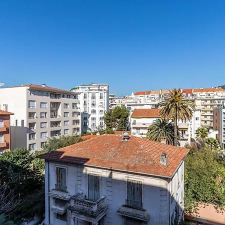 Magnificent With Terrace - Center Of Cannes