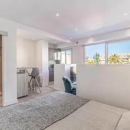 Magnificent With Terrace - Center Of Apartment Cannes